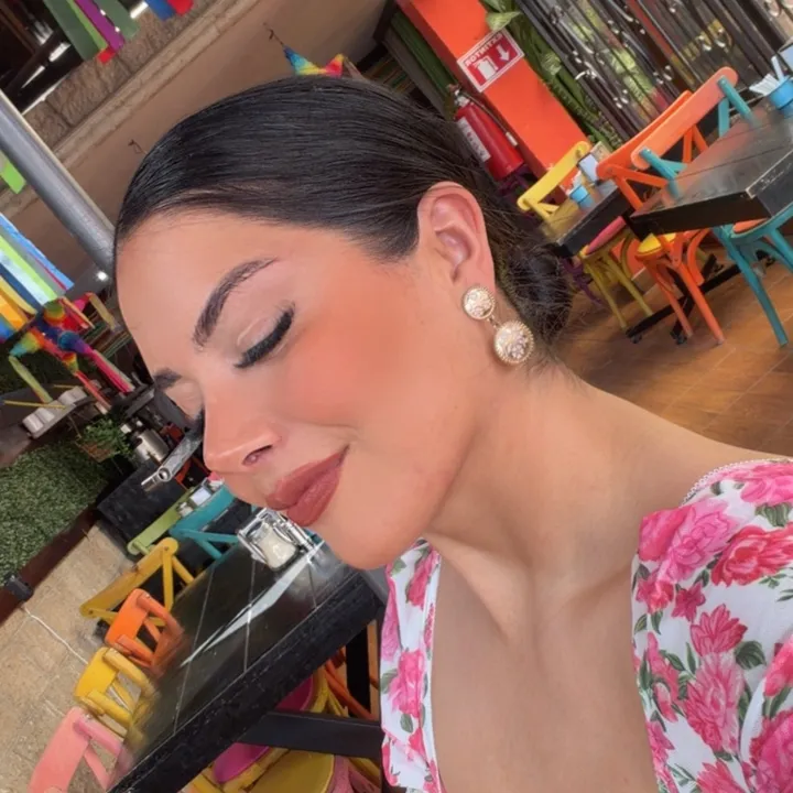 @keniafloresvlog