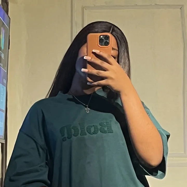 xoxo_vee_vee