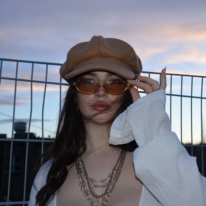 @m.carr0ll