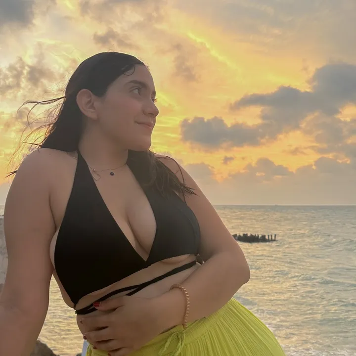@valerialcalaa