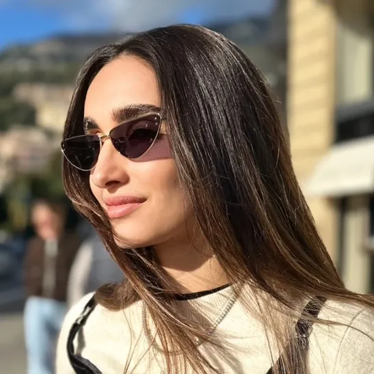 @isabelaamaral