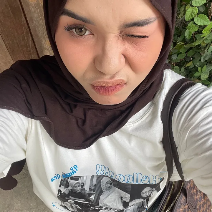 @pipipiyyy04
