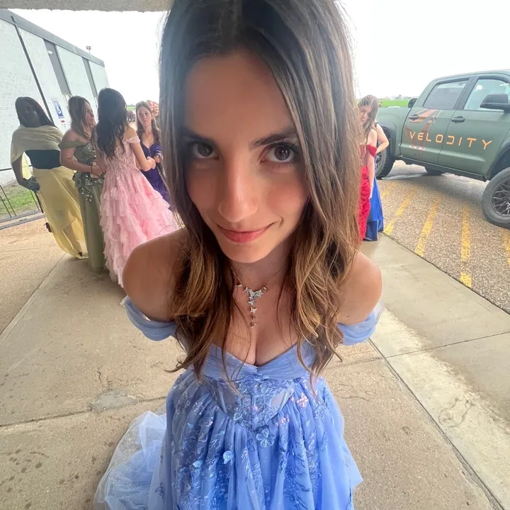 @nevyywevyy