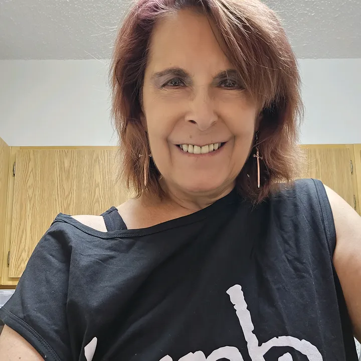 @debbielelicksen