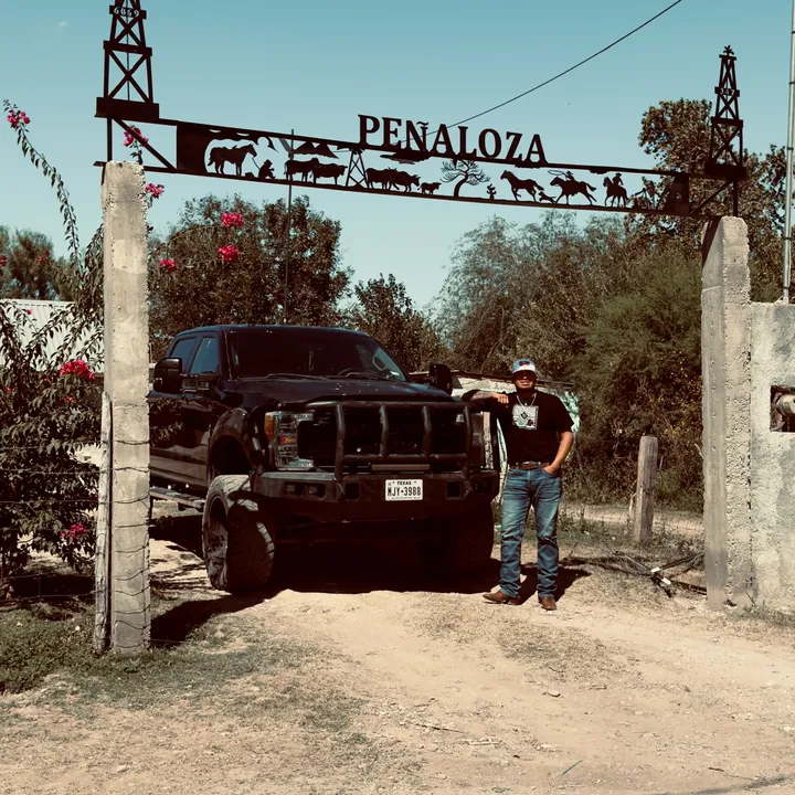 @victor_h_penaloza