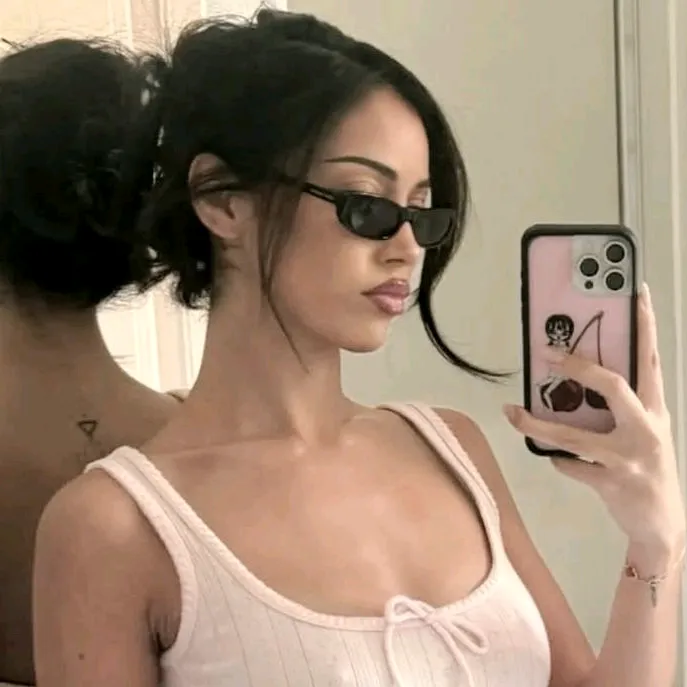 @rubyraene