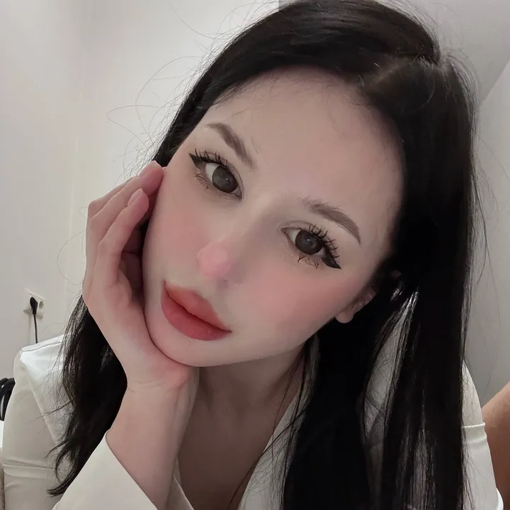 @louissabeth