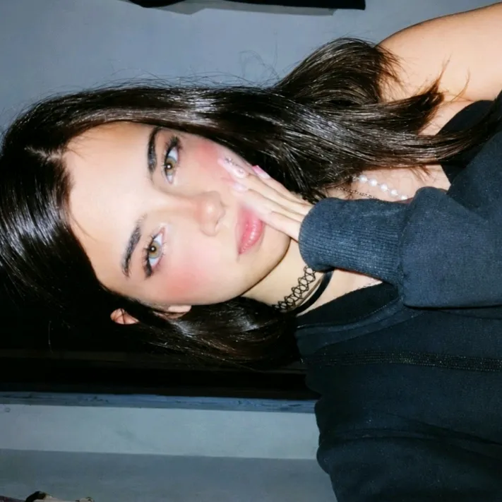 @adriilzx