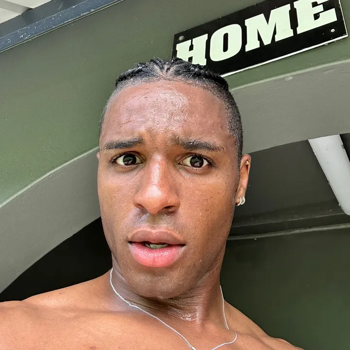 @thisboydrekelly