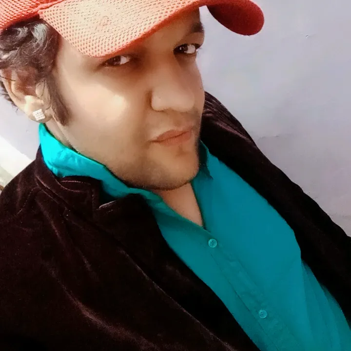 @ashuarora28