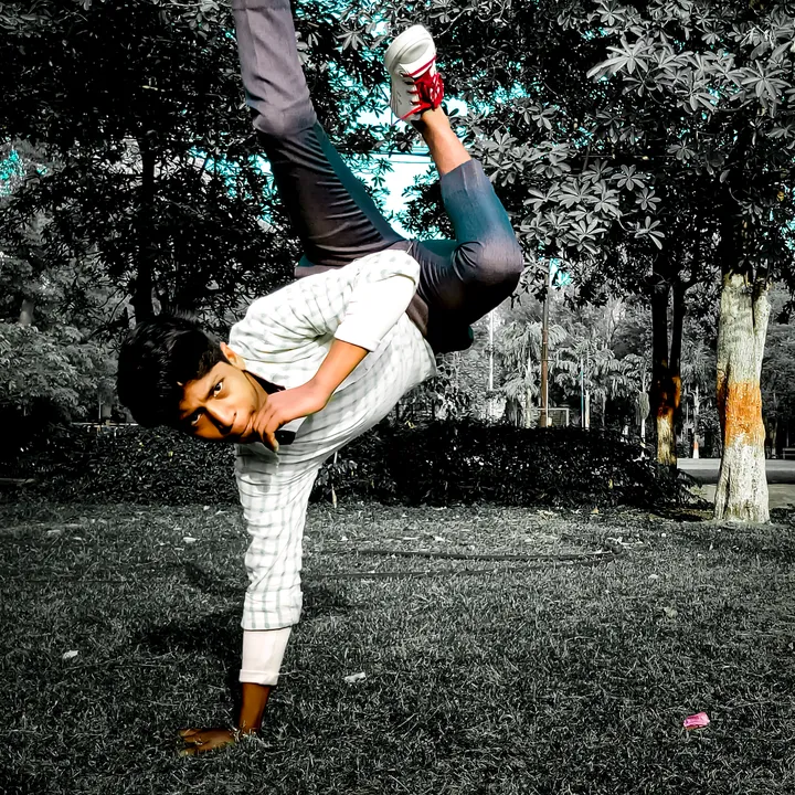 @itz__varun__