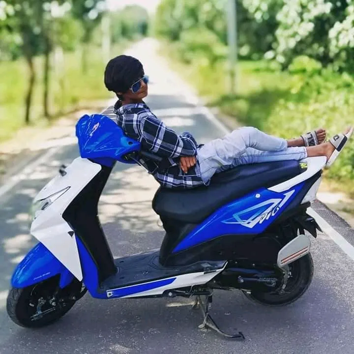 @she_calls_me_rakshi