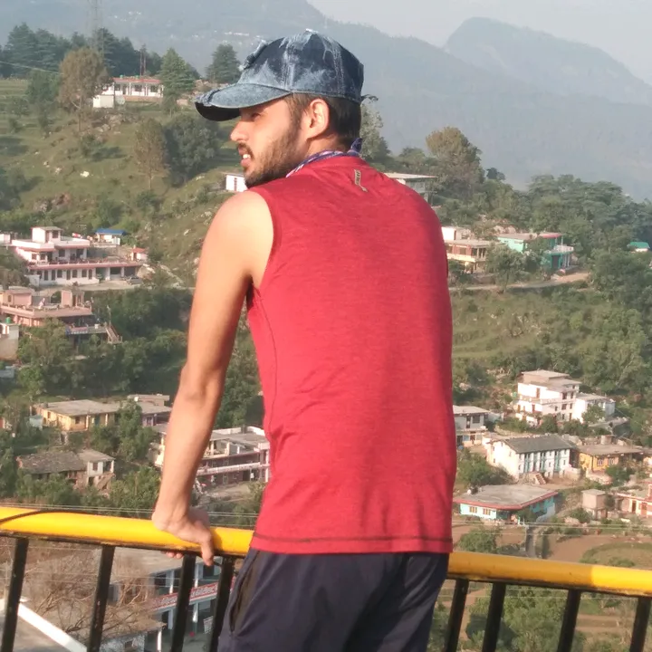 @pahadi_vickyrajput77