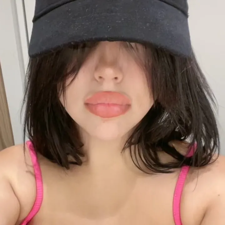 @melekwhhoo