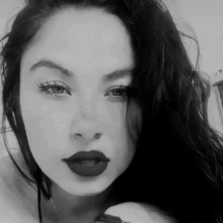 nely_flores123
