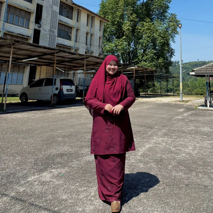 @_farahiyahjasni