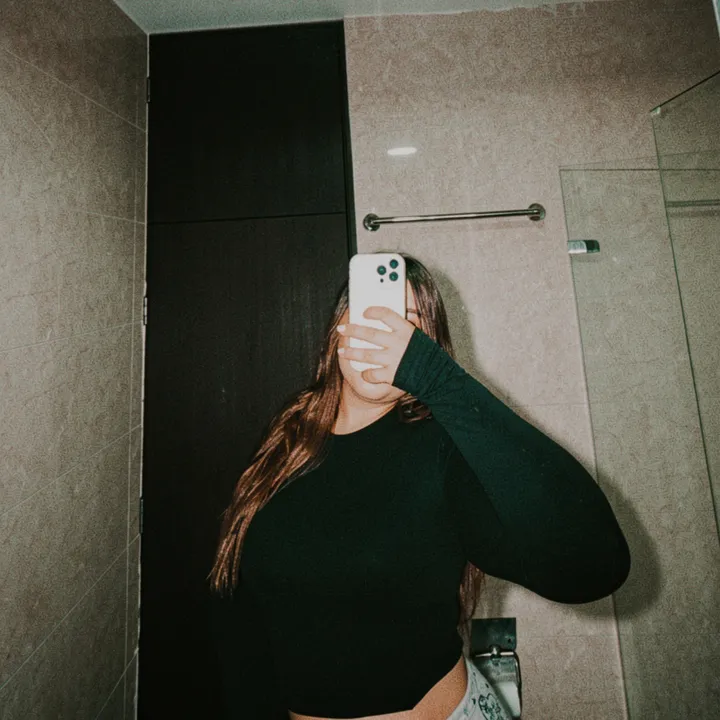 @itsvallllllll