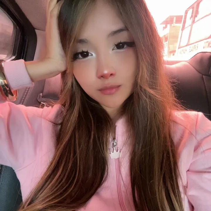 @melaniealvan