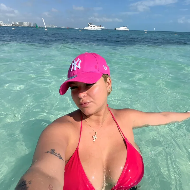 @elyzavillatoro