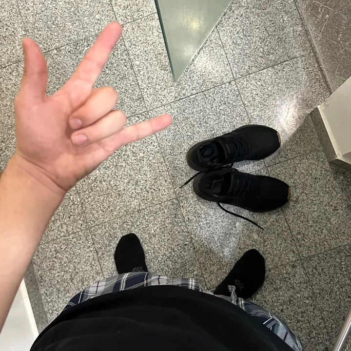 @orlxndo_xzz