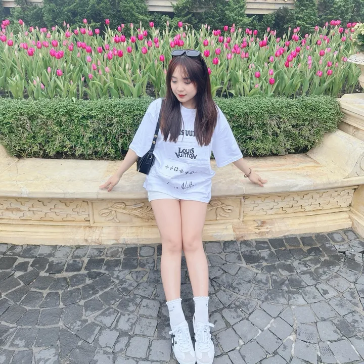 @huongquynh061103