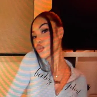 @jazlynnaireanna