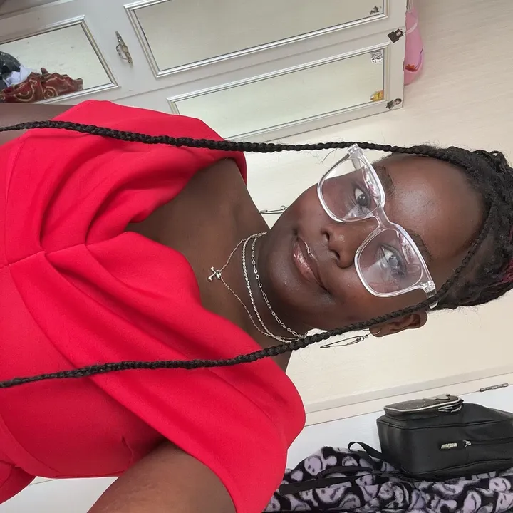 @tiffanyshiru