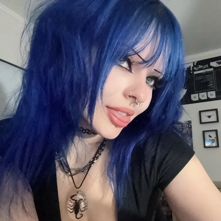 @maidenlessmelody_