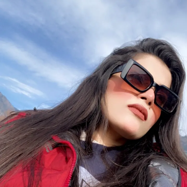uroosaiqbal60