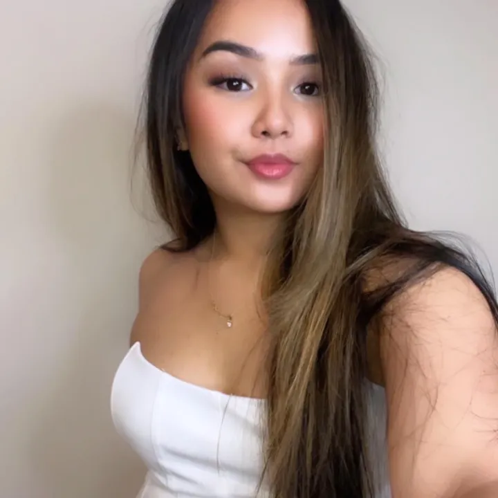 @bellafeii