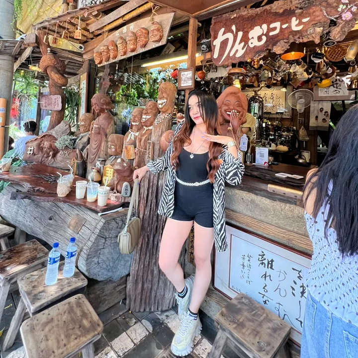 @zeiiqueen