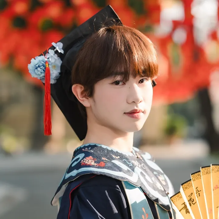 @hwangtuan_