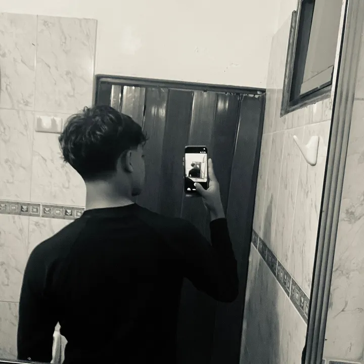 @22k_sebastianj