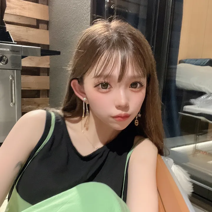 @r.shion0819