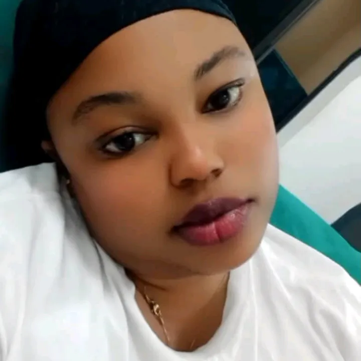 @efya_alphahourba