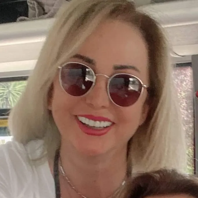 @aysefirathommbitkisel
