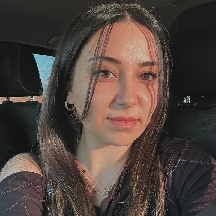 @zeyyneptuhan