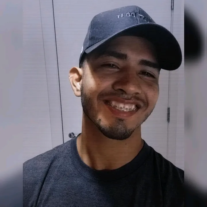 @adrianvelasquez0429