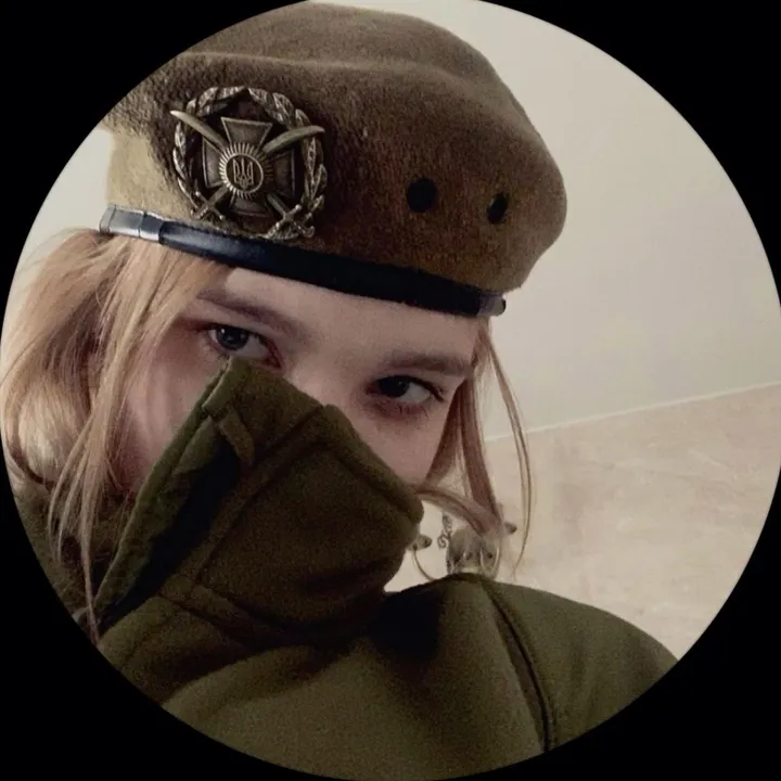 @sasshax_