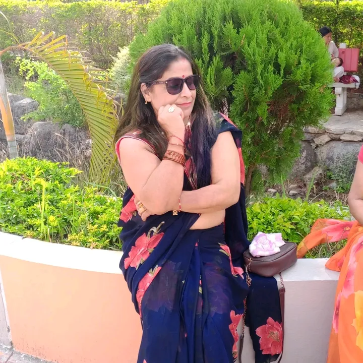 @meenarijal118