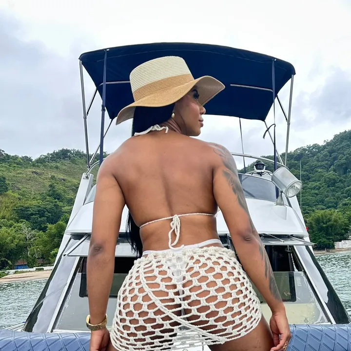 @dhaoliver_