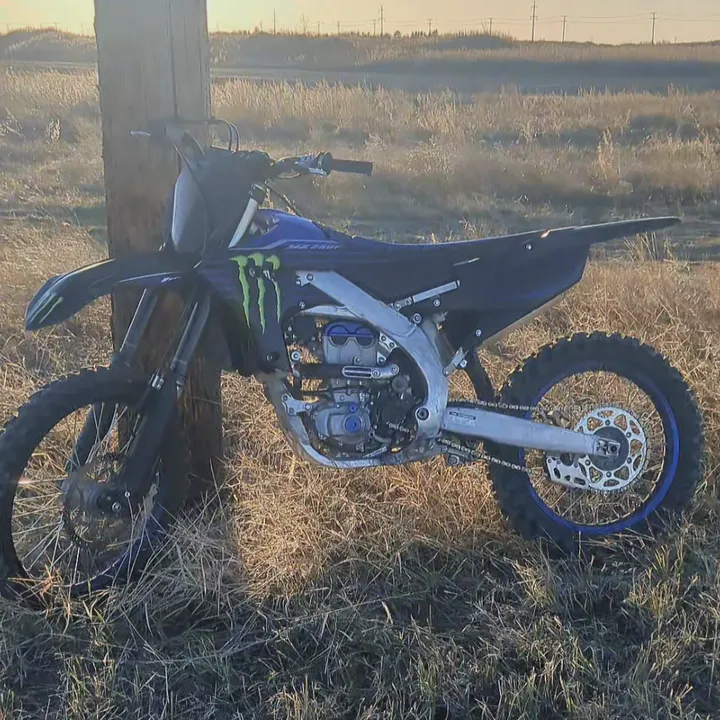 @luca23yz250f