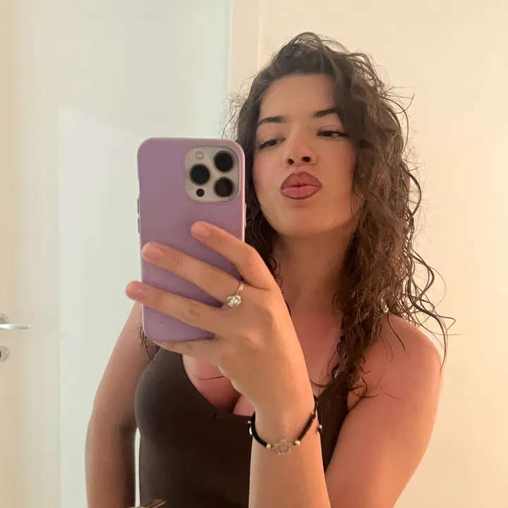 @hotiidiolaa