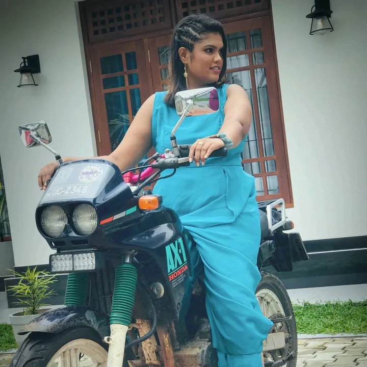 suwini19