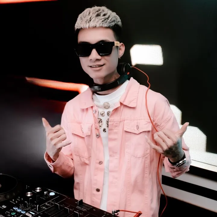 @djbilly1102