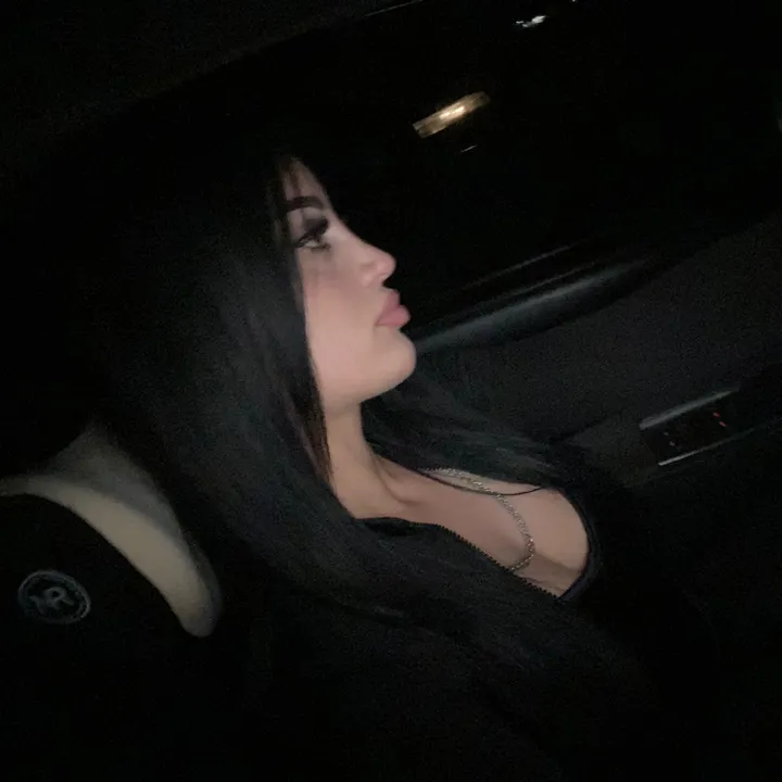 mirela_77749