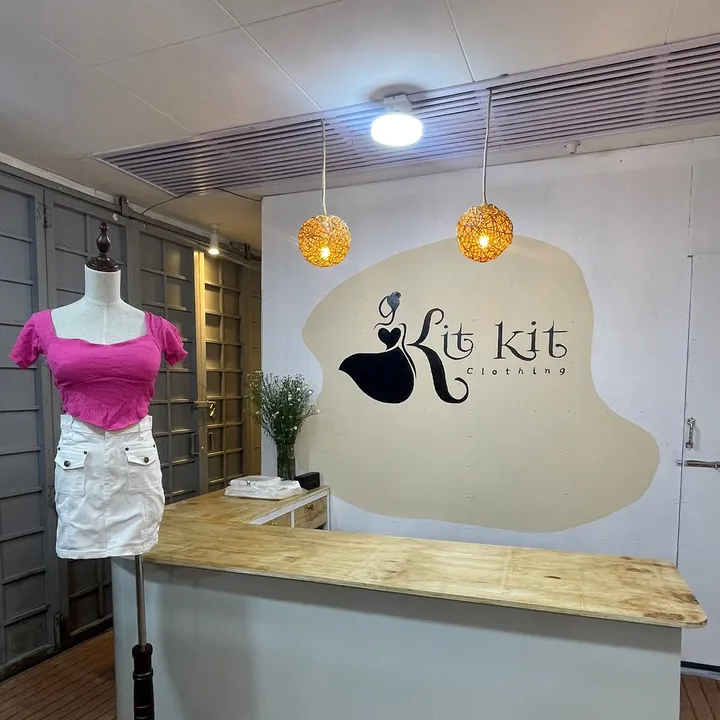 @kitkitclothing