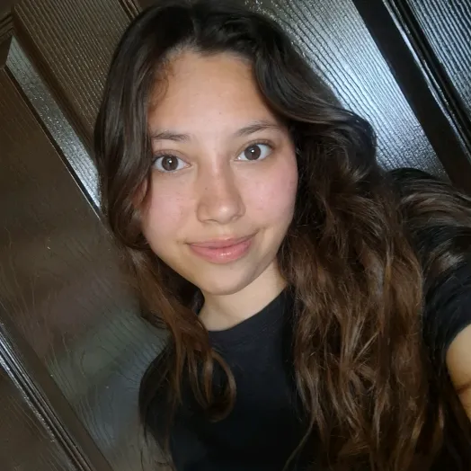 @.danielagodinez