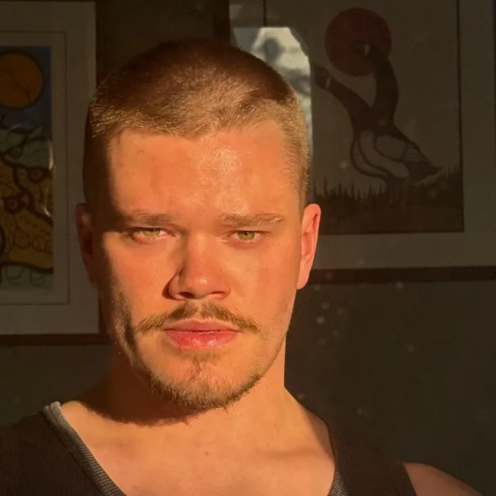 @gaymattdamon