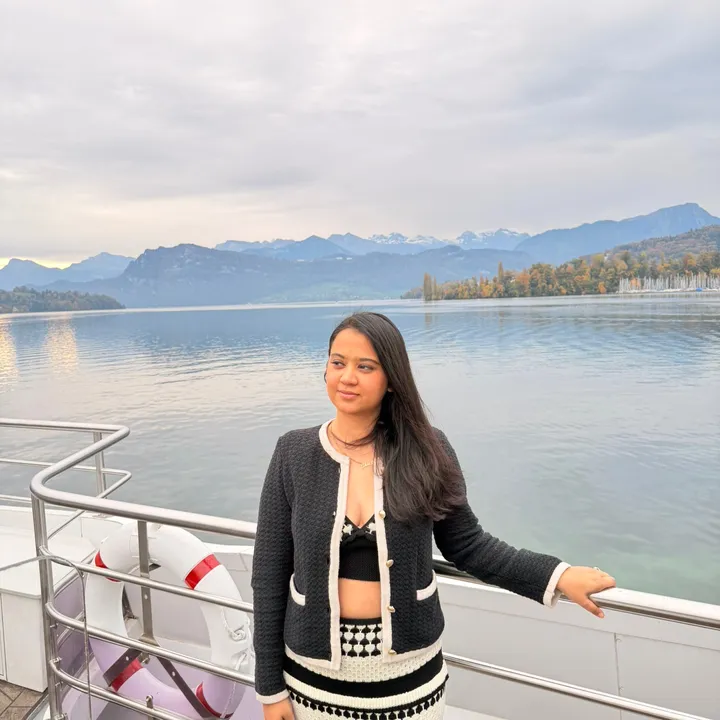 @b.shristi